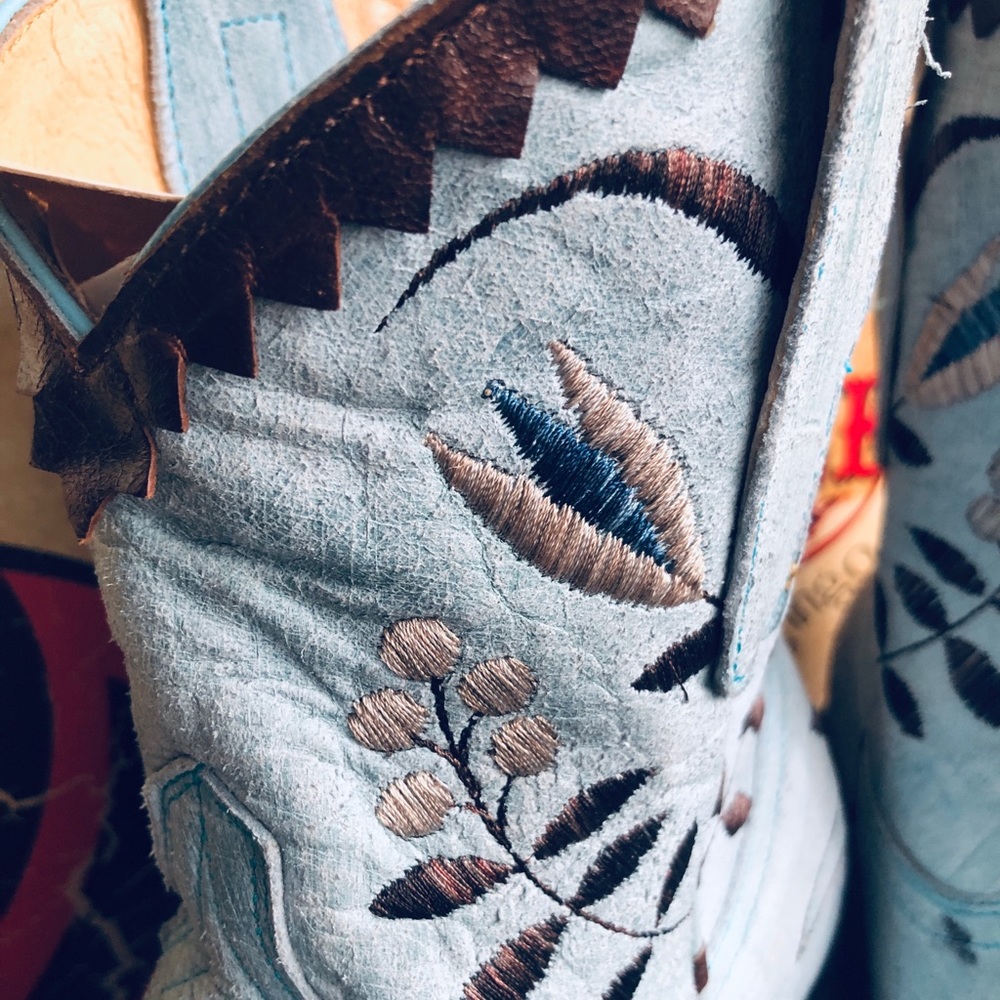 Old Gringo Cowgirl Boots - Picture 2 of 7